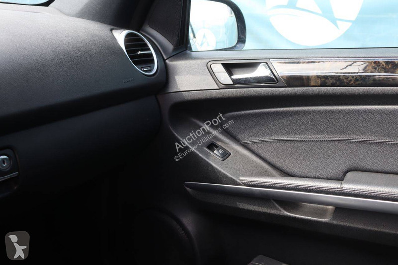 Véhicule utilitaire Mercedes 4 MATIC M-Klasse
