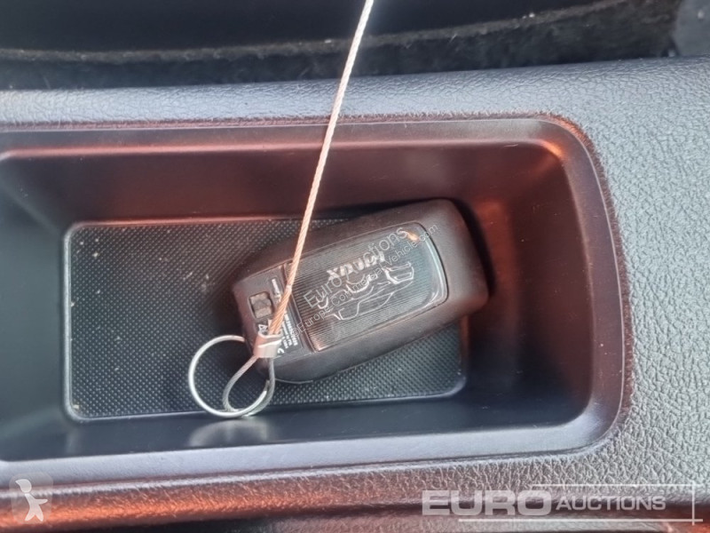 Furgoneta Toyota Hilux