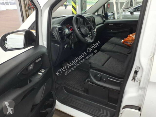 Autoutilitară Mercedes Vito KA...