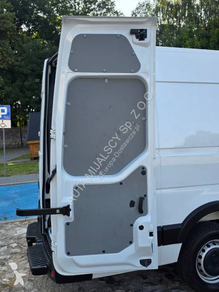 Samochód dostawczy Renault