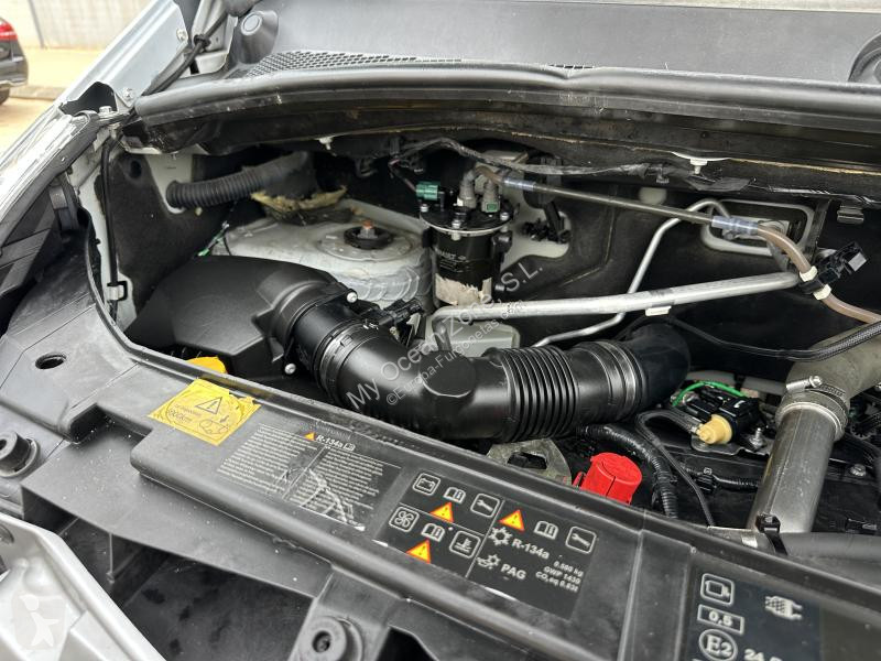 عربة نفعية Renault 2.3 DCI 150