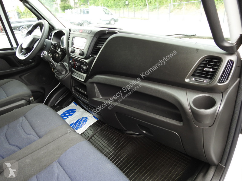 Лекотоварен автомобил Iveco 35C14 DAILY