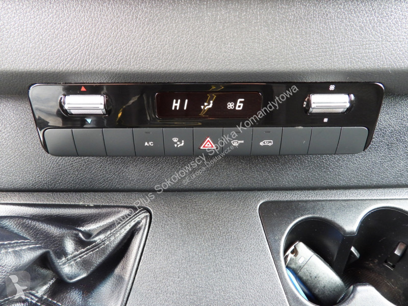 عربة نفعية Mercedes 23ASTER
