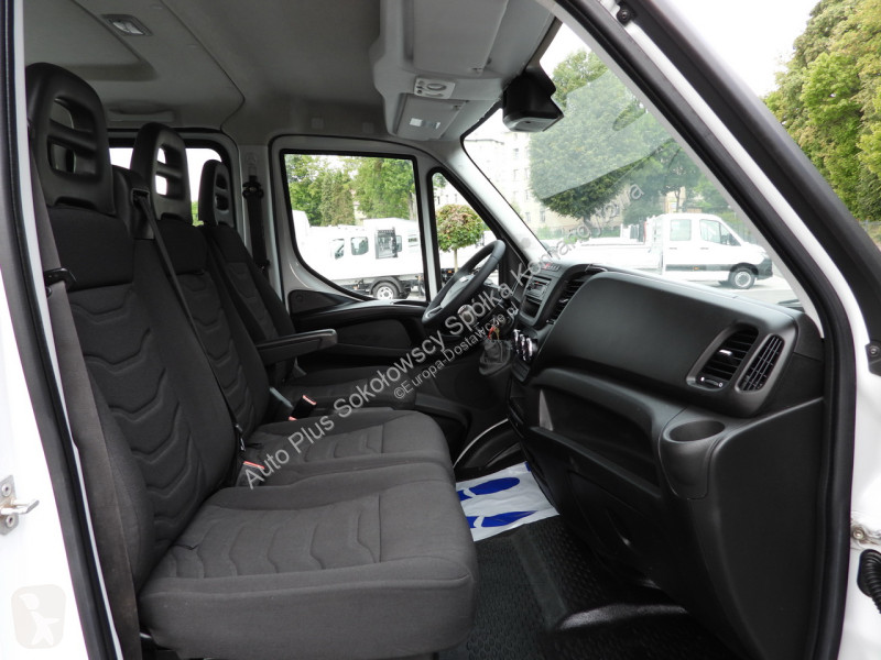 Véhicule utilitaire Iveco 35C17 DAILY