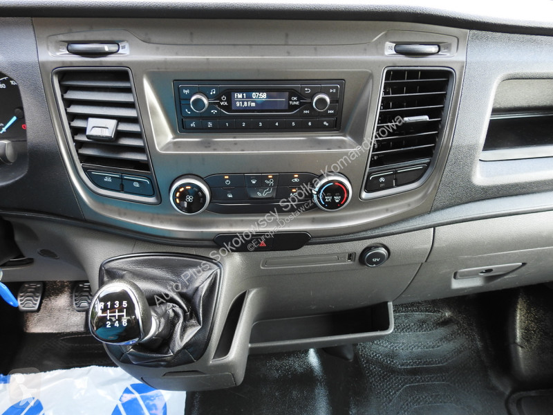 عربة نفعية Ford  TRANSIT