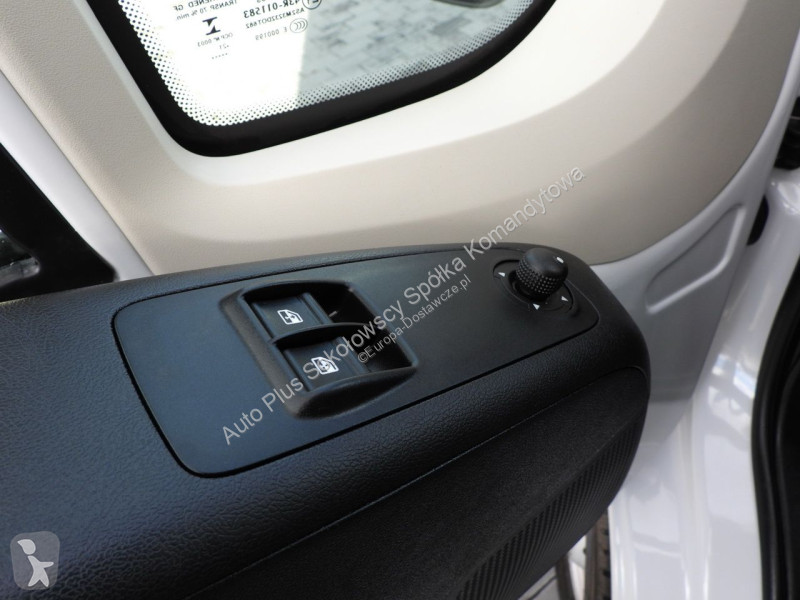 Samochód dostawczy Peugeot  BOXER