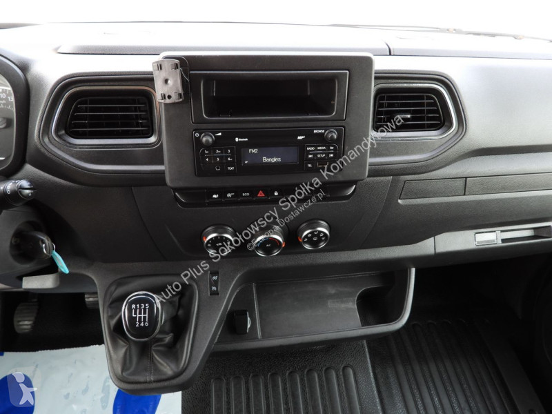 عربة نفعية Renault  MASTER