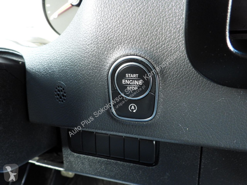 Autoutilitară Mercedes 23RANSIT