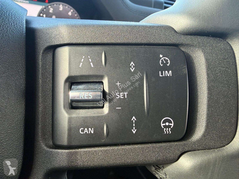 Samochód dostawczy Land Rover