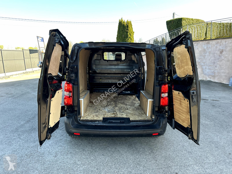 Véhicule utilitaire Toyota Proace Médium 1.5...