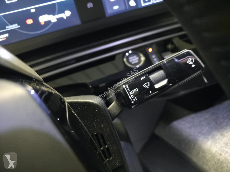 Furgoneta Peugeot 3008 1.2i Hybrid -136 - BV...