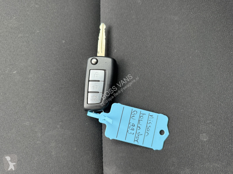 عربة نفعية Nissan EV 45kWh L1 260KM WLTP LED...