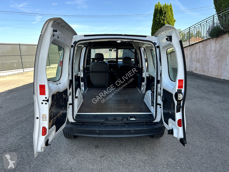 عربة نفعية Renault Maxi Grand Volume 1.5 Blue...