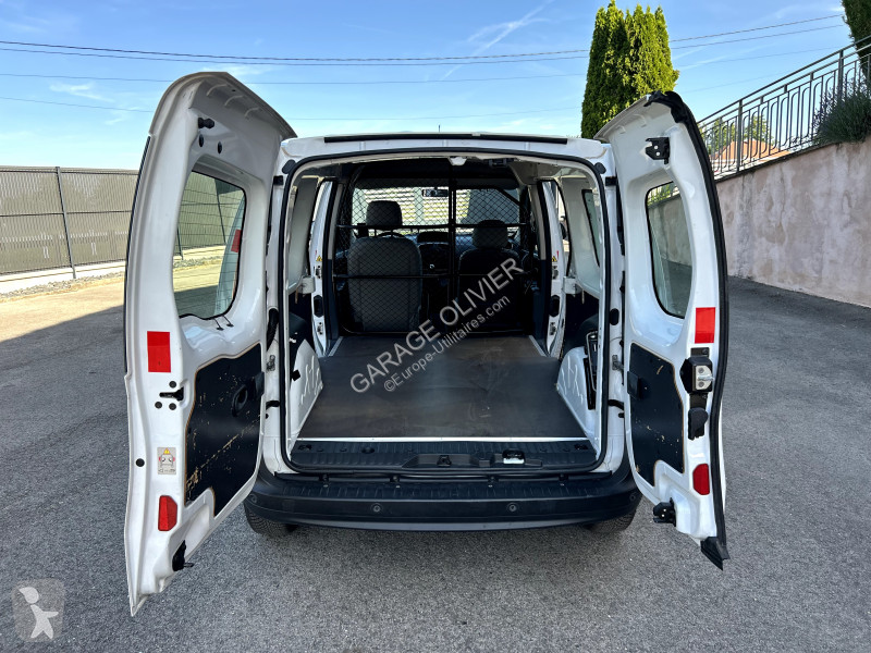 Véhicule utilitaire Renault Maxi Grand Volume...