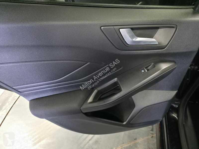 Véhicule utilitaire Ford FOCUS 1.0 EcoBoost...