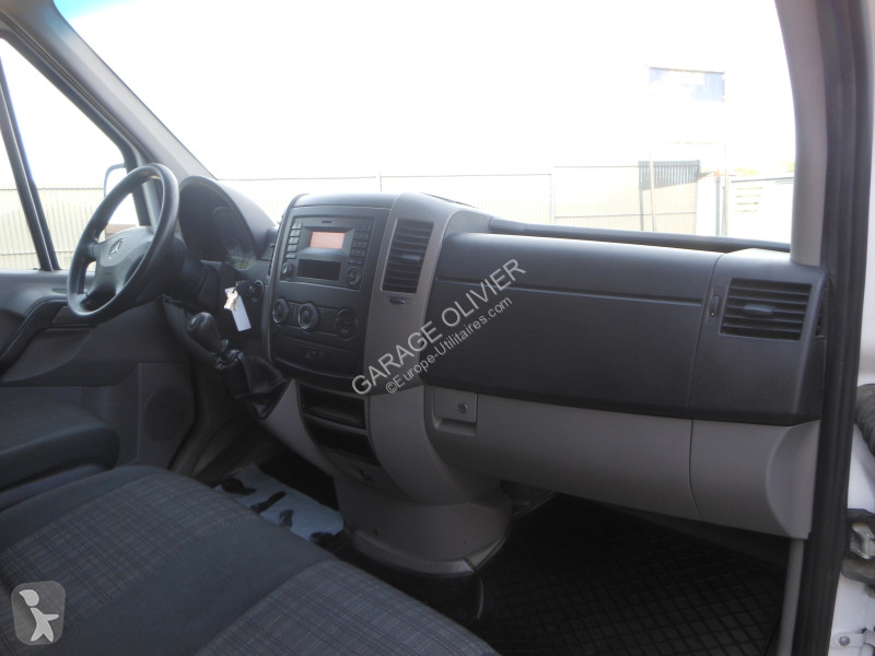 Véhicule utilitaire Mercedes Benne 514 CDI 37...