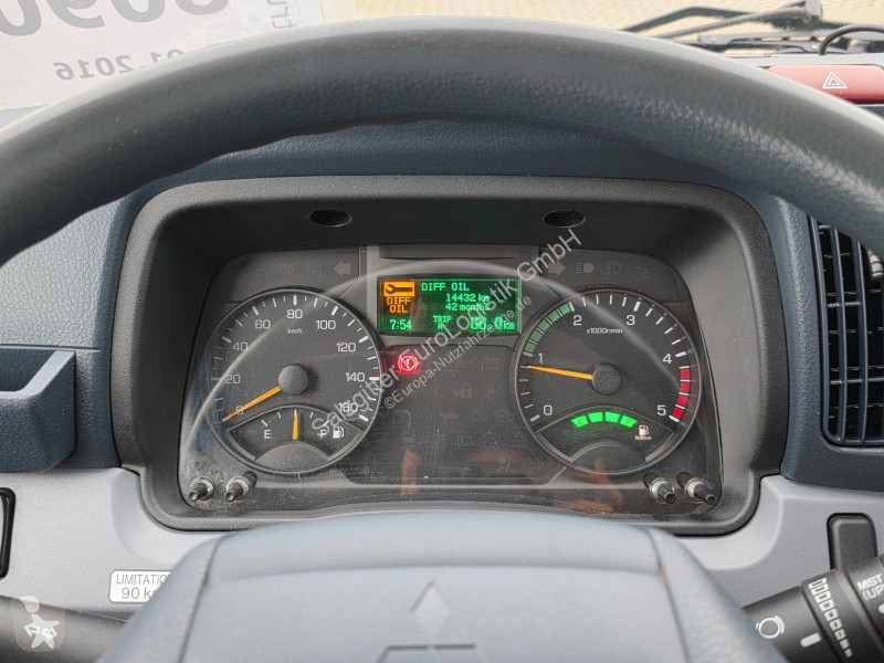 عربة نفعية Fuso 7C15