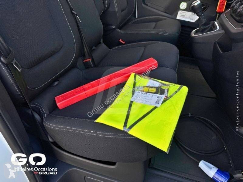 Véhicule utilitaire Nissan