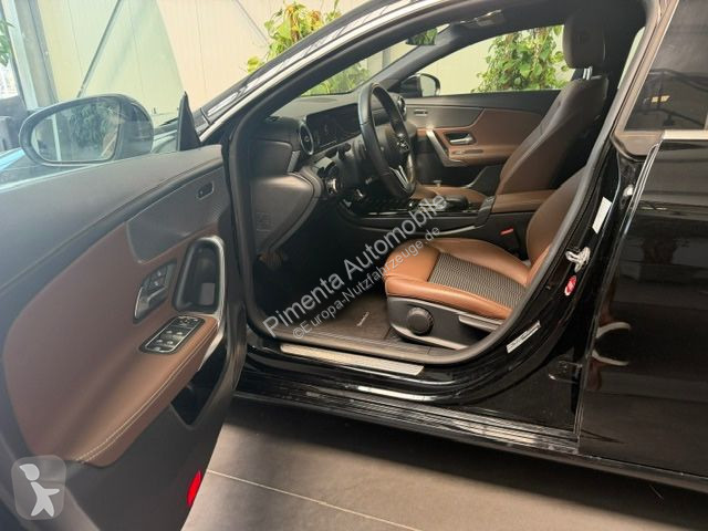 عربة نفعية Mercedes CLA  Shooting...