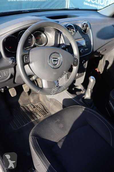 عربة نفعية Dacia