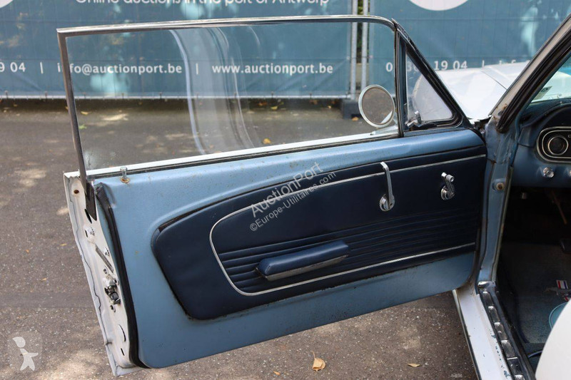Furgoneta Ford V8