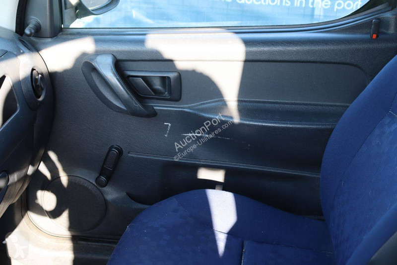 Véhicule utilitaire Peugeot