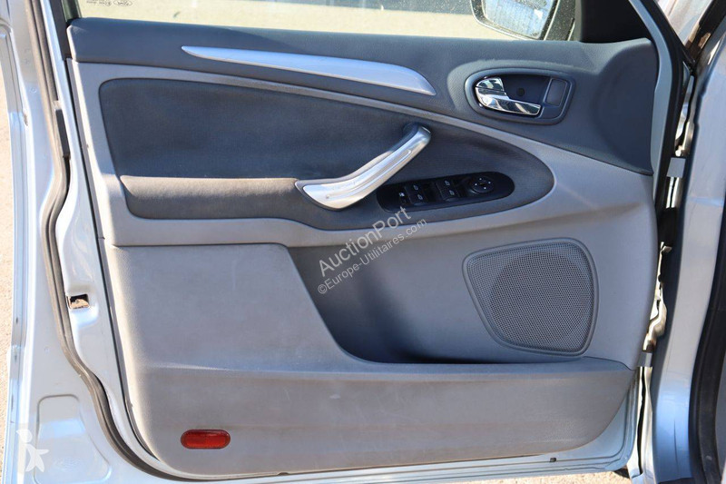 عربة نفعية Ford