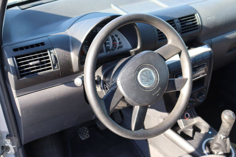عربة نفعية Volkswagen Fox
