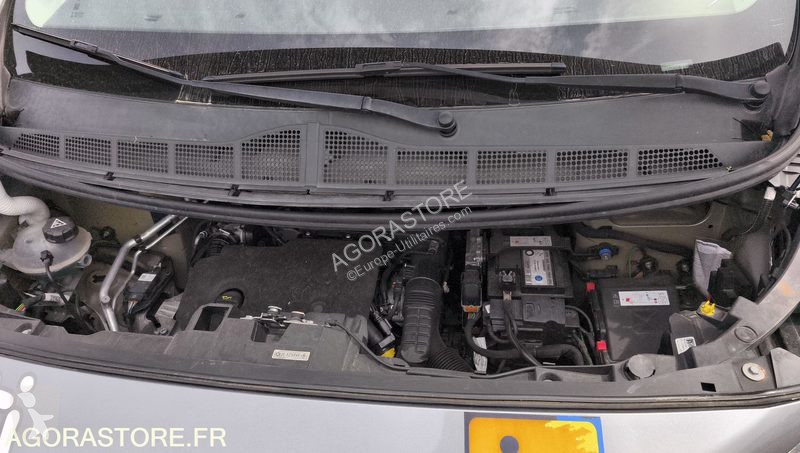 عربة نفعية Opel ZAFIRA