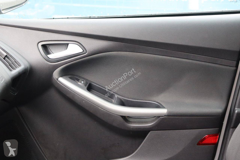 Véhicule utilitaire Ford