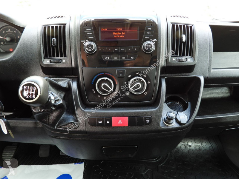 Véhicule utilitaire Peugeot  BOXER