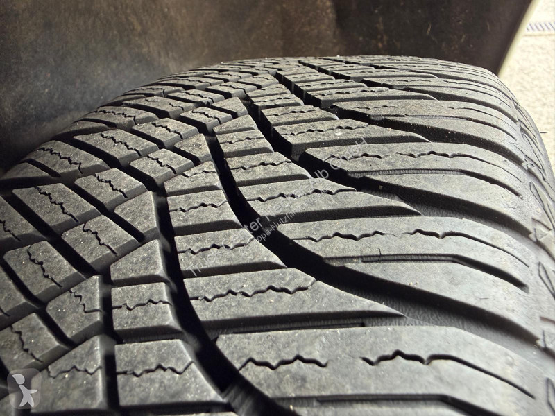 Véhicule utilitaire BMW 118i F21 Advantage 3...