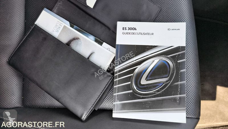Véhicule utilitaire Lexus ES300H