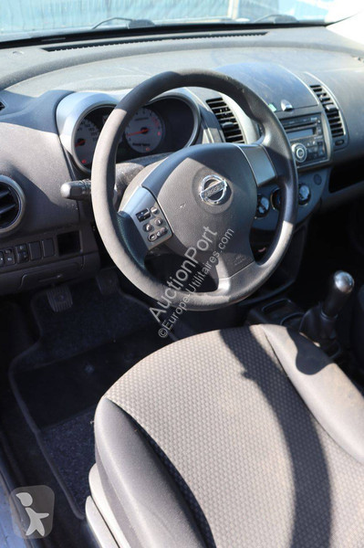 Furgoneta Nissan