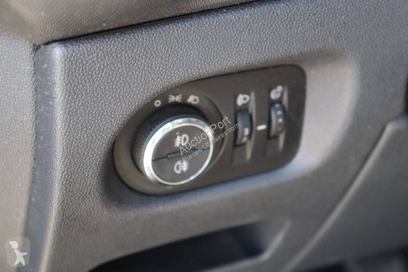 Véhicule utilitaire Opel