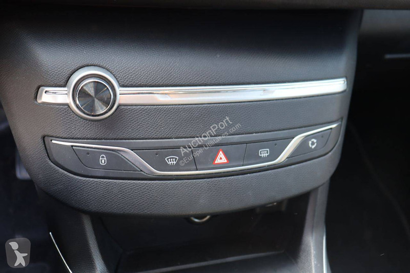Véhicule utilitaire Peugeot