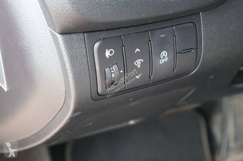Véhicule utilitaire KIA  cee'd
