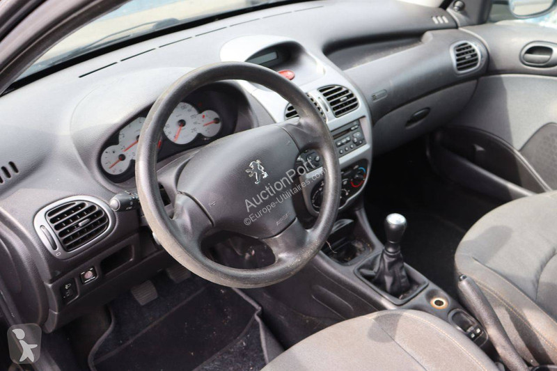 Véhicule utilitaire Peugeot
