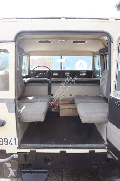 Véhicule utilitaire Land Rover