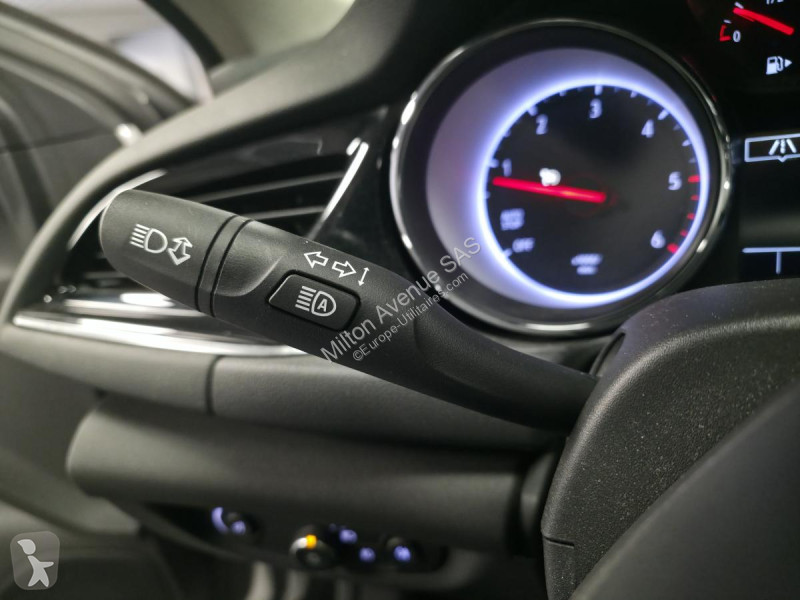 Véhicule utilitaire Opel Grand Sport 1.6 CDTI...