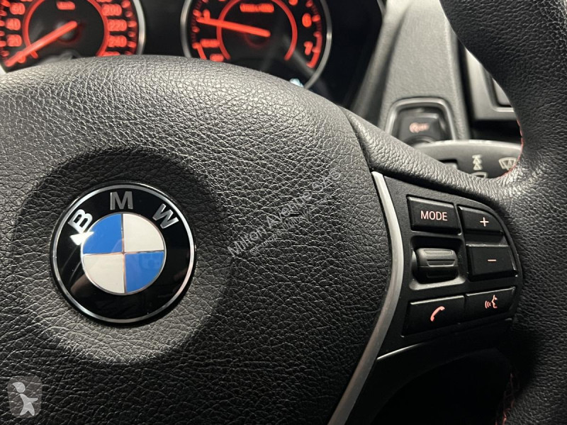 Véhicule utilitaire BMW 118i F20 Sport