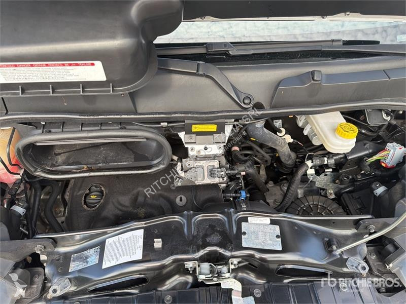 Véhicule utilitaire Opel 2.2