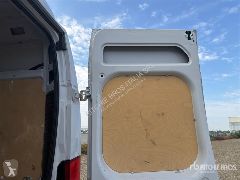 Véhicule utilitaire Opel 2.2