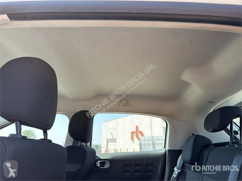Комерційні автомобілі Citroën C3