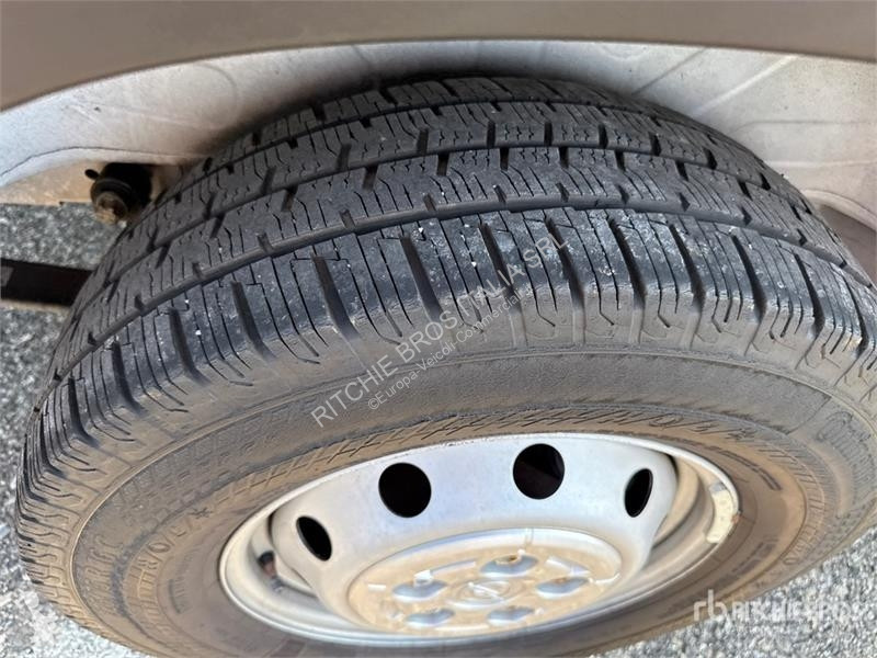 Véhicule utilitaire Opel 2.2 103 KW Mixto KA L4H2