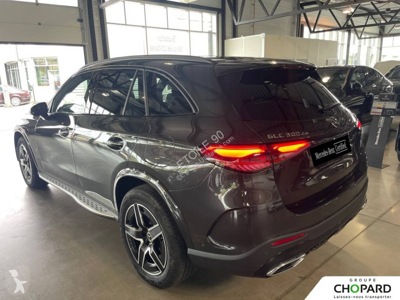 Лекотоварен автомобил Mercedes GLC 300 de...