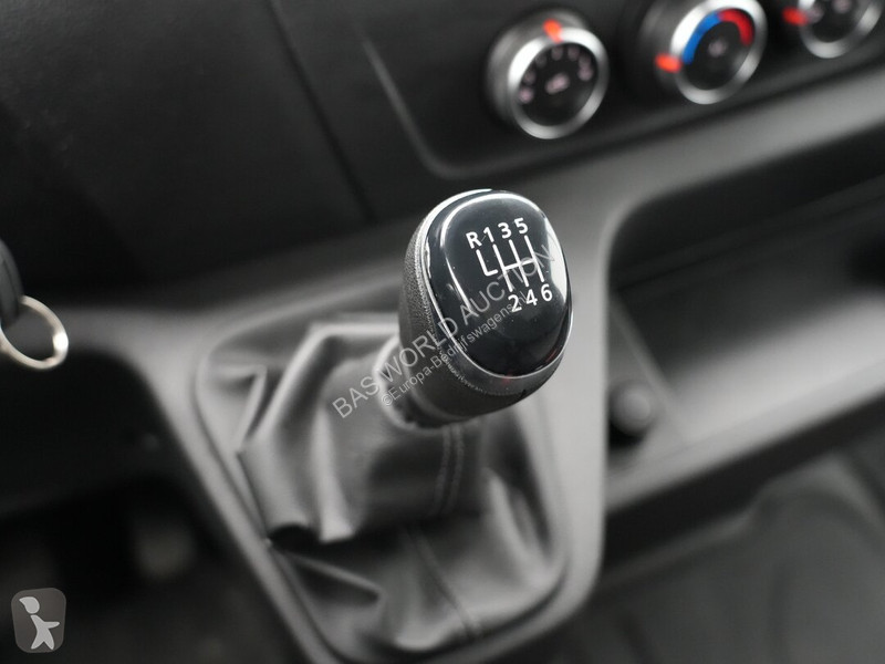 Furgoneta Renault 135PK