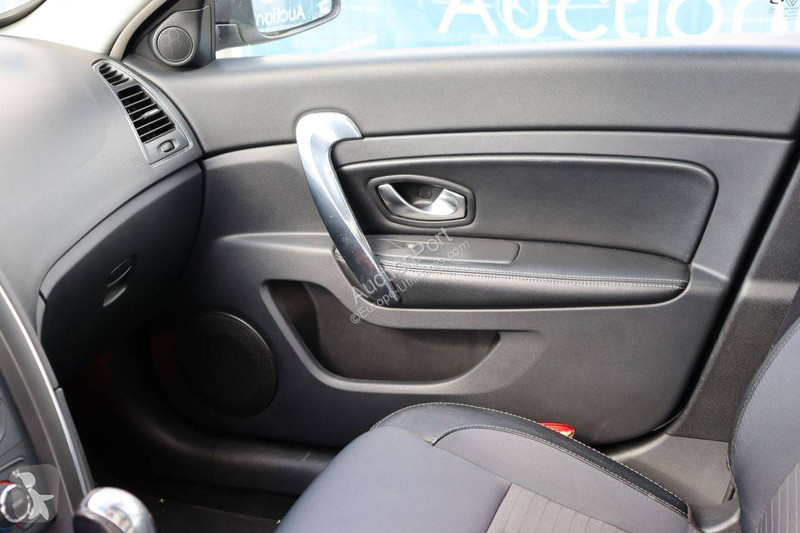 Haszongépjármű Renault  latitude
