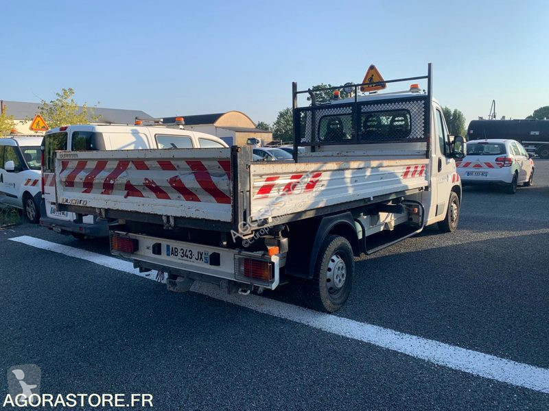 Véhicule utilitaire Fiat DUCATO