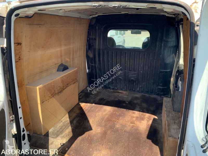 Véhicule utilitaire Fiat DOBLO